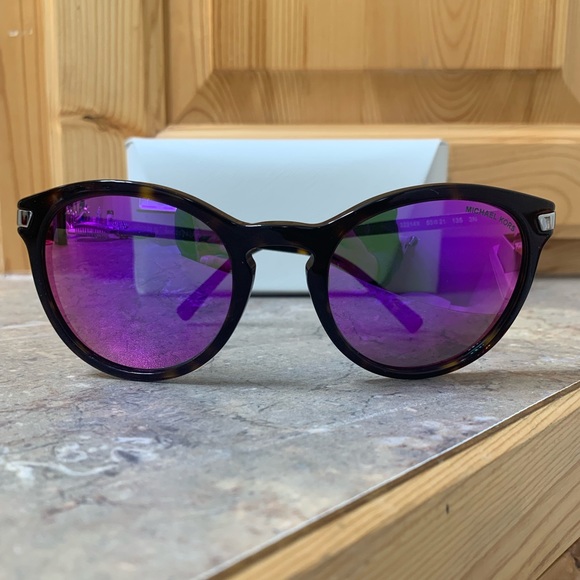 ADRIANNA III CLASSIC W/FUCHSIA MIRROR - Picture 6 of 16